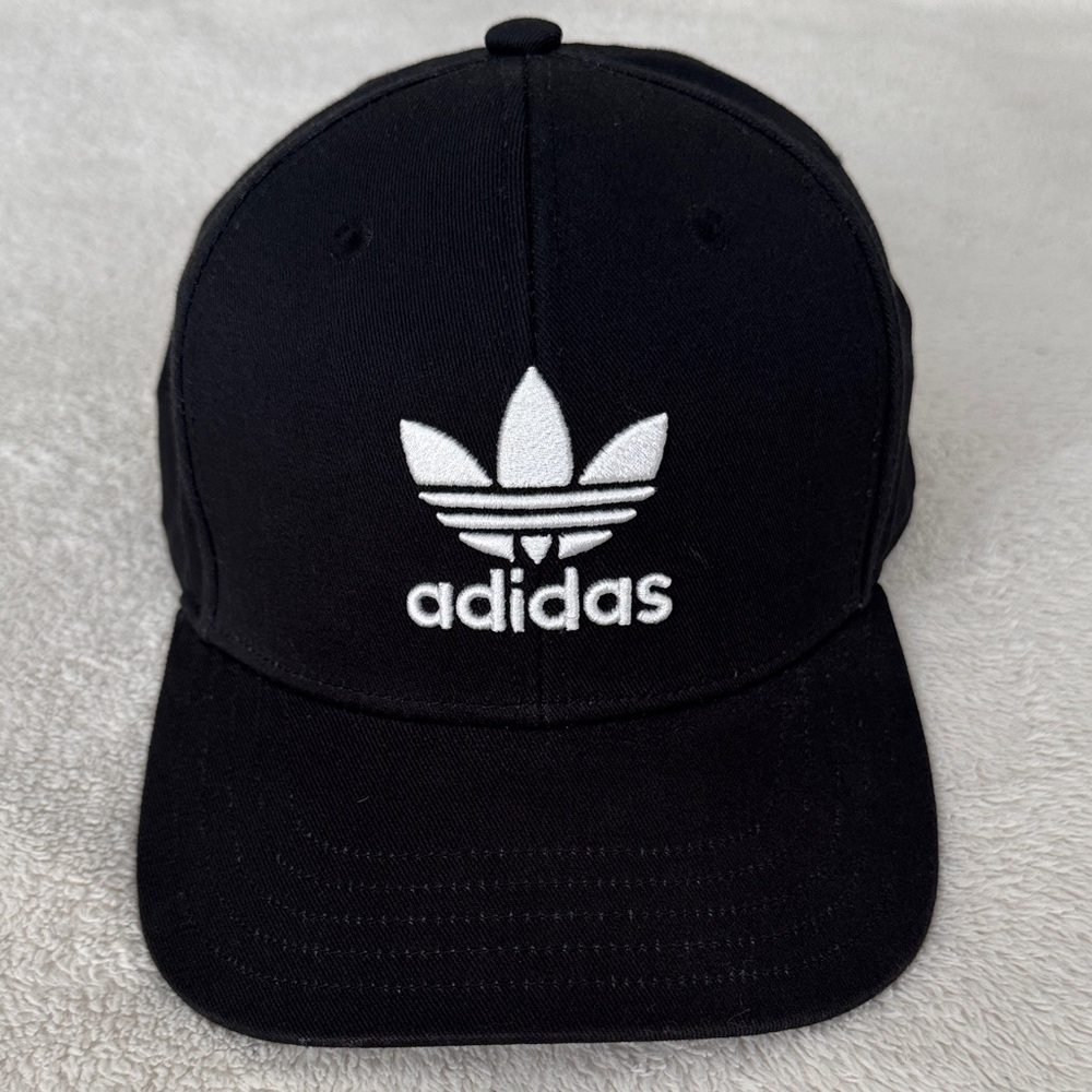 Adidas Classic Black with White Hat
